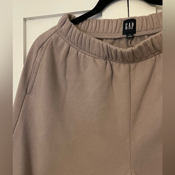 GAP 2 PIECE SET TRACKSUIT - Soft Oversized Sweatshirt and Sweatpants SMALL - Picture 12 of 13